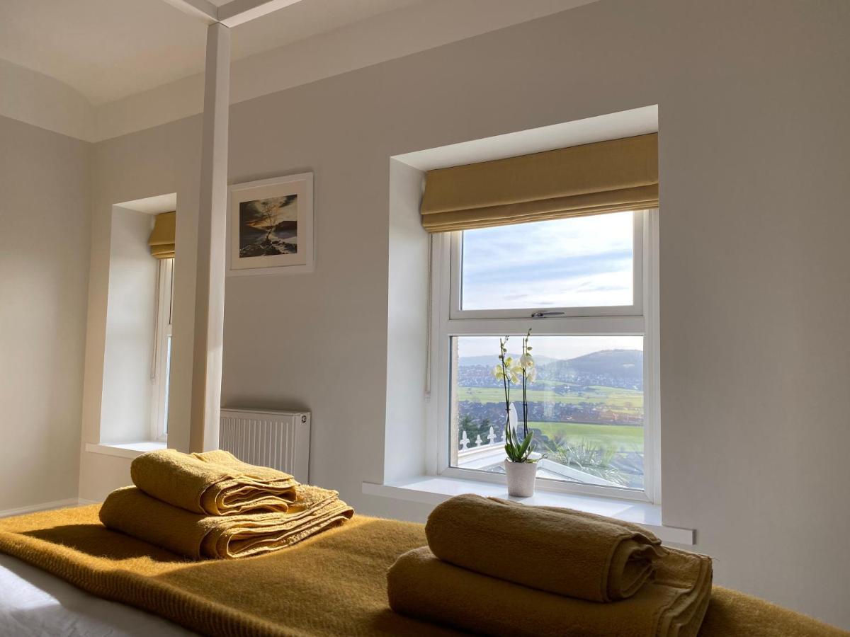 Llandudno Boutique Style Seaside Retreat With Stunning Views Villa Rhos-on-Sea Bagian luar foto