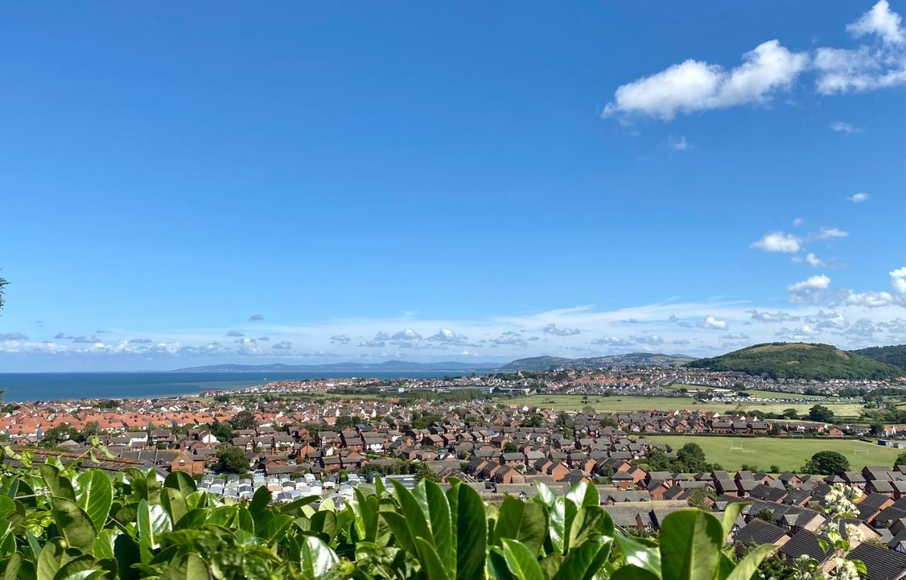 Llandudno Boutique Style Seaside Retreat With Stunning Views Villa Rhos-on-Sea Bagian luar foto